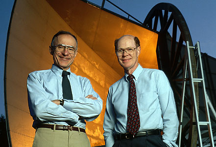 Arno Pensias and Robert Wilson pose in 1993 with the horn antenna used.jpg